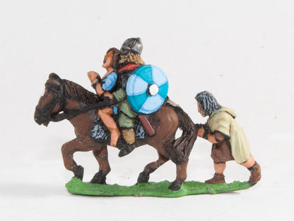 VA12 Viking: Mounted Huscarl with female captive and prisoner following