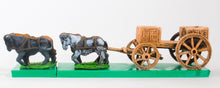 WAG4 Open Wagon with doorway/opening and 4 oxen