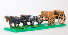 WAG4 Open Wagon with doorway/opening and 4 oxen
